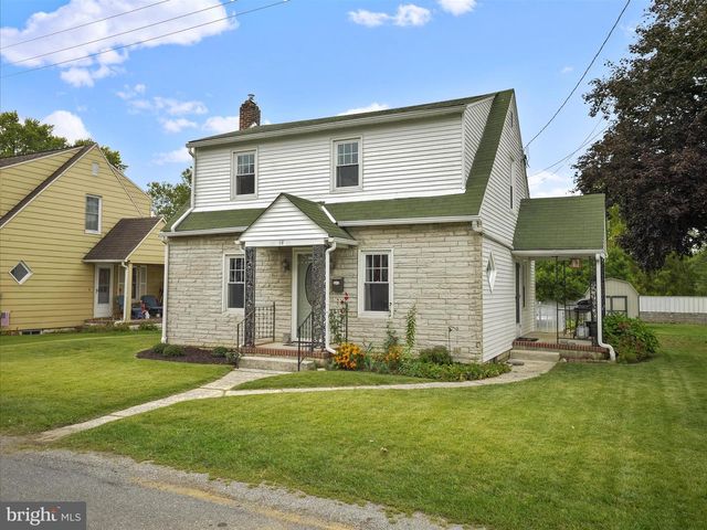 18 BARNETT AVENUE, Waynesboro, PA 17268