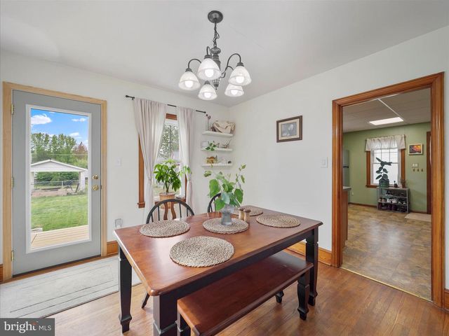 18 BARNETT AVENUE, Waynesboro, PA 17268