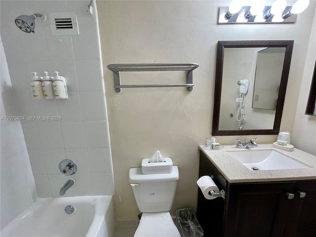 19201 Collins Avenue 945, Sunny Isles Beach, FL 33160