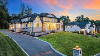 12 Hamilton Drive West, North Caldwell Boro, NJ 07006