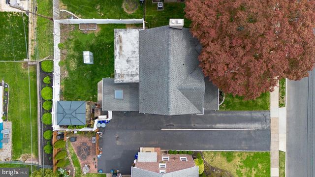 827 HARPER AVE, Drexel Hill, PA 19026