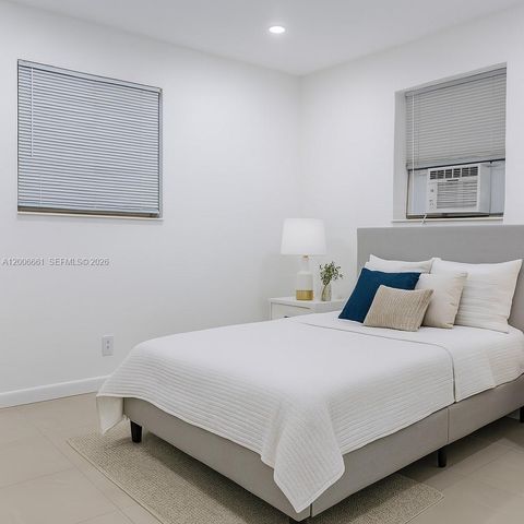 1046 Foster Rd 0, Hallandale Beach, FL 33009