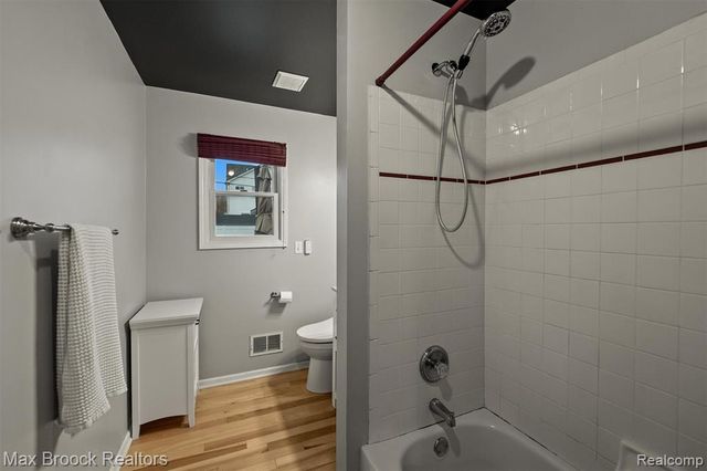 3515 Bacon Avenue, Berkley, MI 48072