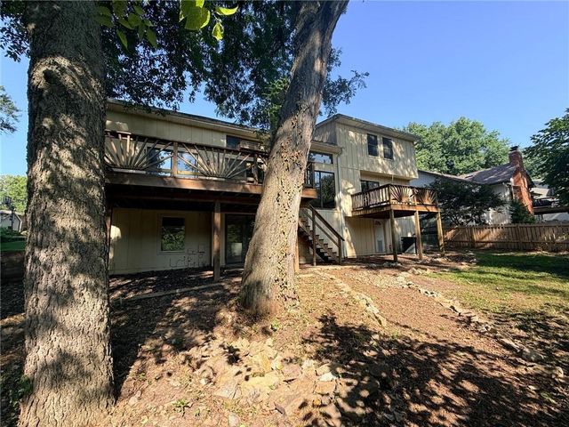6925 Long Avenue, Shawnee, KS 66216