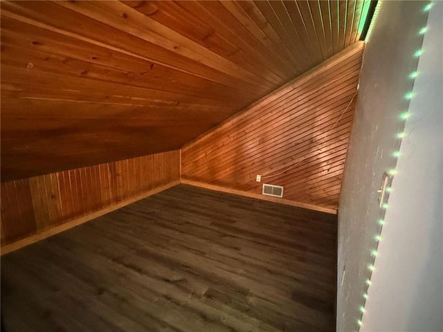 6925 Long Avenue, Shawnee, KS 66216