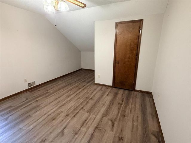6925 Long Avenue, Shawnee, KS 66216