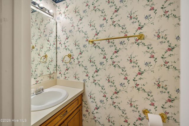 2332 Villa Drive, Kinston, NC 28504
