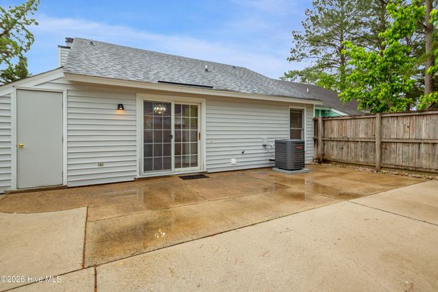 2332 Villa Drive, Kinston, NC 28504