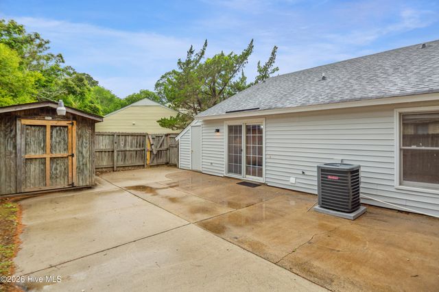2332 Villa Drive, Kinston, NC 28504