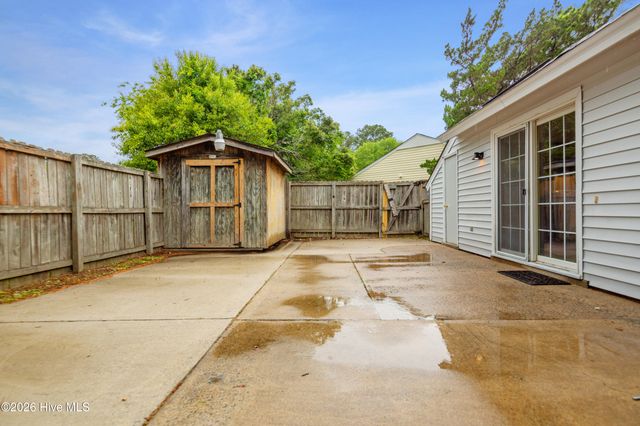 2332 Villa Drive, Kinston, NC 28504