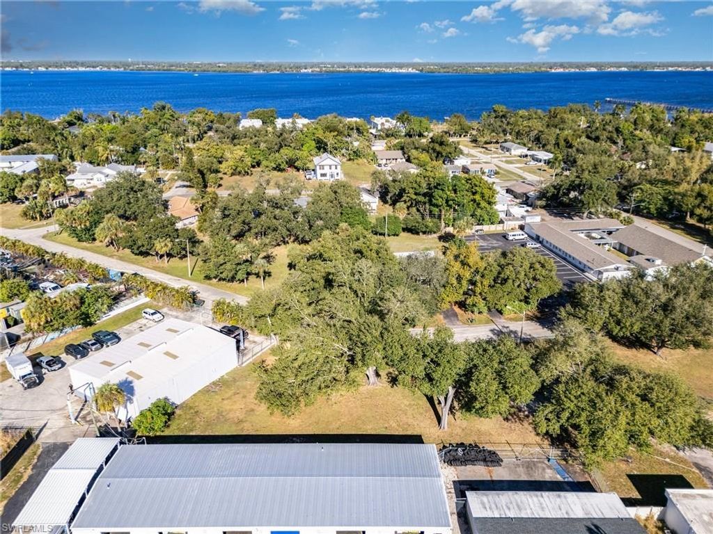 3244 Royalston AVE, FORT MYERS, FL 33916 — photo 5