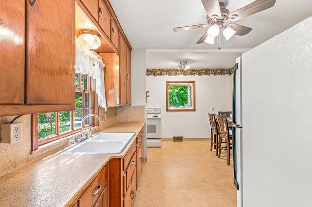 615 12th Avenue NW, New Brighton, MN 55112