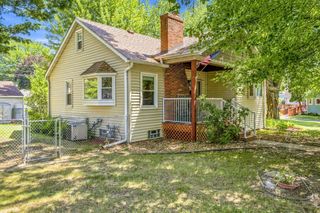 615 12th Avenue NW, New Brighton, MN 55112