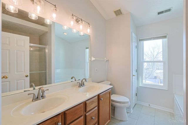 5104 Lexington Court, Mason, OH 45040