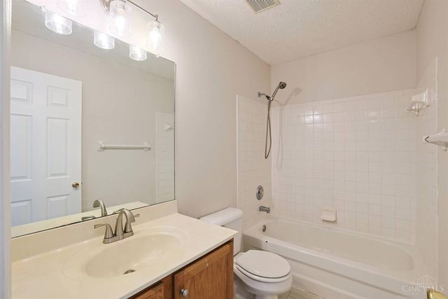 5104 Lexington Court, Mason, OH 45040