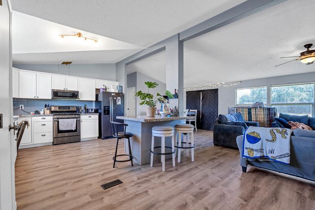 27127 Swede Creek Road, Oak Run, CA 96069