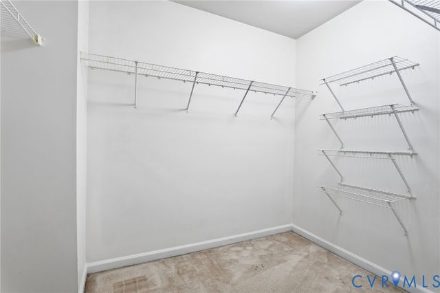 533 Creekwillow Dr, Midlothian, VA 23113