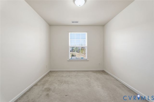 533 Creekwillow Dr, Midlothian, VA 23113