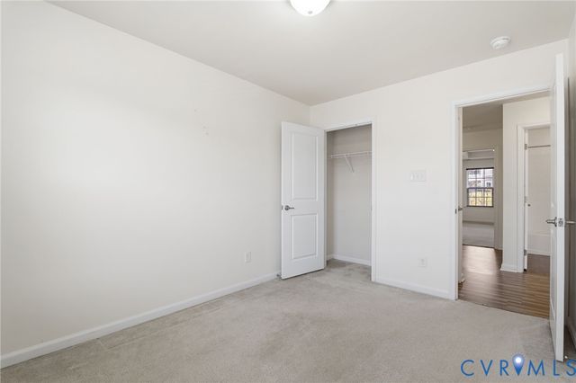 533 Creekwillow Dr, Midlothian, VA 23113