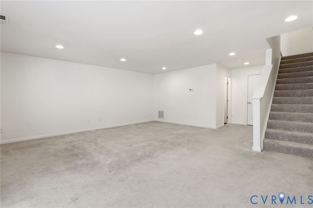 533 Creekwillow Dr, Midlothian, VA 23113