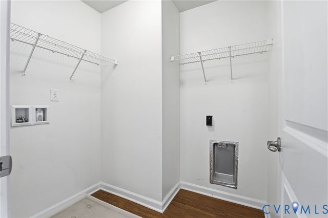 533 Creekwillow Dr, Midlothian, VA 23113