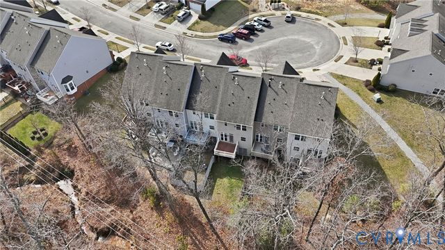 533 Creekwillow Dr, Midlothian, VA 23113