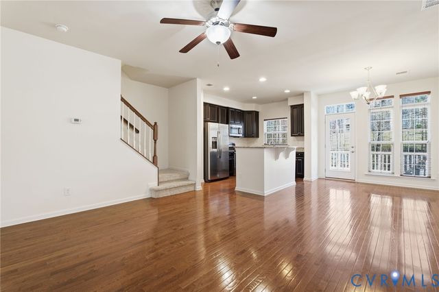 533 Creekwillow Dr, Midlothian, VA 23113