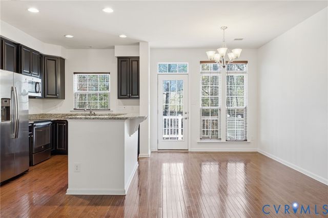 533 Creekwillow Dr, Midlothian, VA 23113