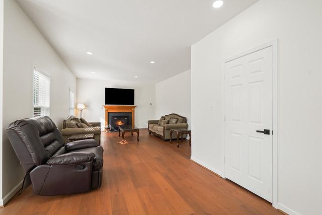 90 HOWARD CT, Frederick, MD 21702