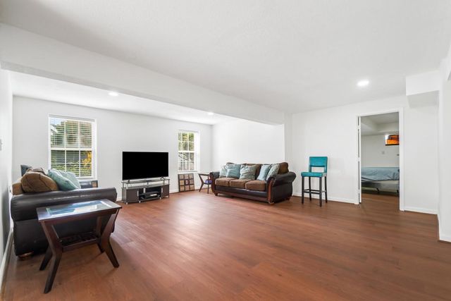 90 HOWARD CT, Frederick, MD 21702