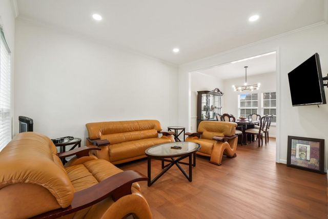 90 HOWARD CT, Frederick, MD 21702