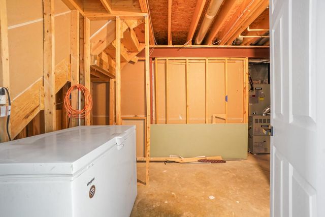 90 HOWARD CT, Frederick, MD 21702