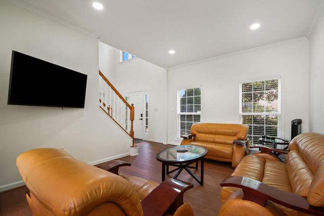 90 HOWARD CT, Frederick, MD 21702