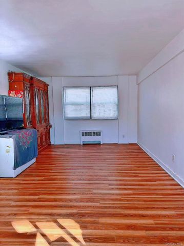 81-06 155 Avenue 2, Howard Beach, NY 11414