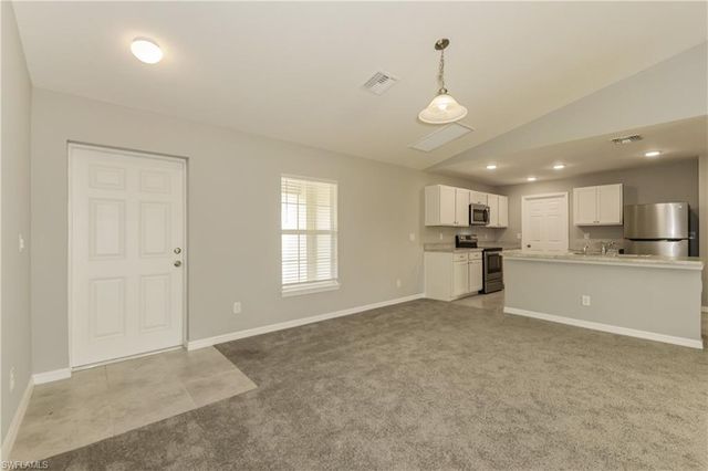 2916 42nd ST SW, Lehigh Acres, FL 33976