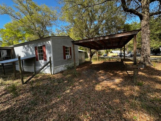 5629 Highway 393, Crestview, FL 32539