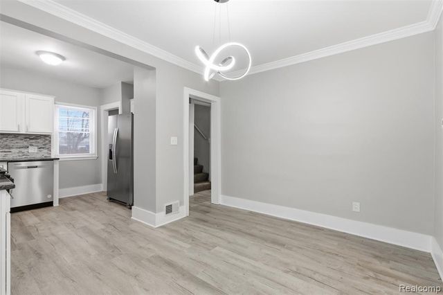 6433 Globe Street, Detroit, MI 48238