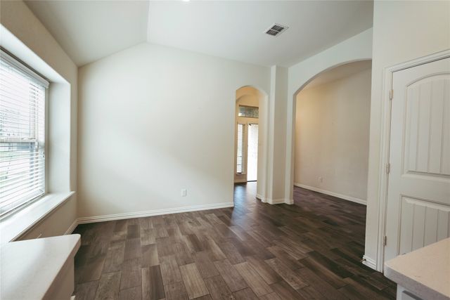 816 Black Hawk Dr, Princeton, TX 75407