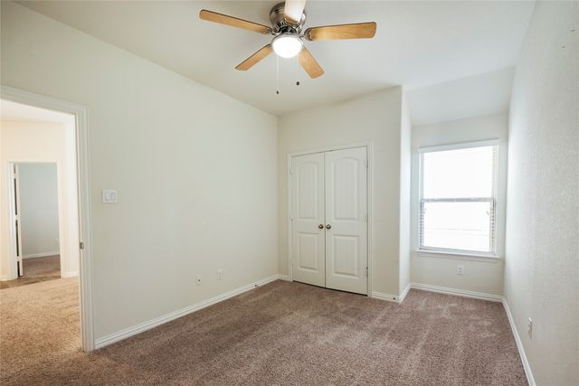 816 Black Hawk Dr, Princeton, TX 75407