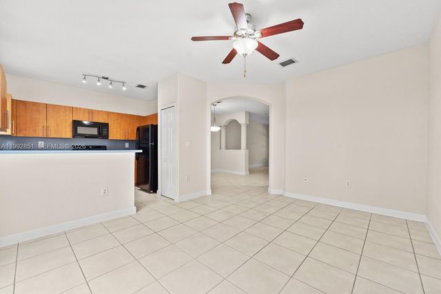 2411 SE 14th St, Homestead, FL 33035
