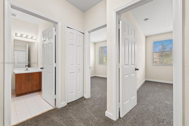 2411 SE 14th St, Homestead, FL 33035