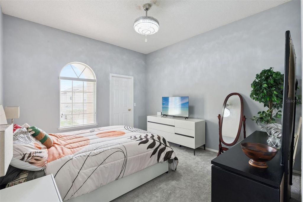 Image 30 of property listing at 1860 WHITE HERON BAY CIRCLE, Orlando, FL 32824