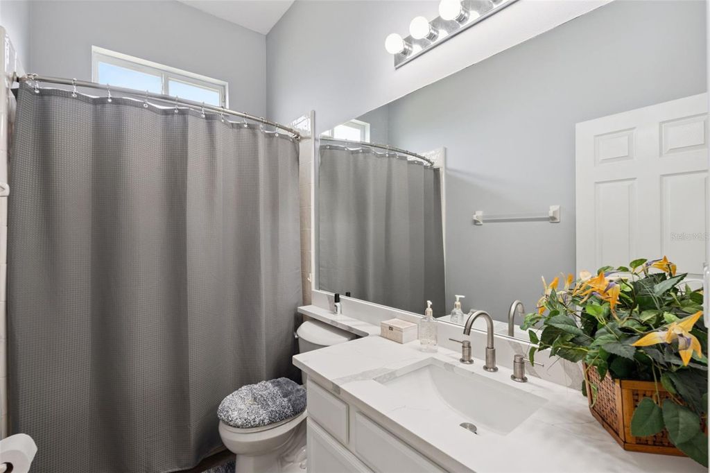 Image 32 of property listing at 1860 WHITE HERON BAY CIRCLE, Orlando, FL 32824