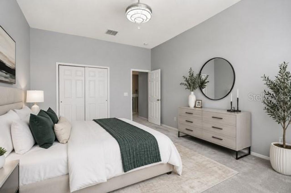 Image 34 of property listing at 1860 WHITE HERON BAY CIRCLE, Orlando, FL 32824