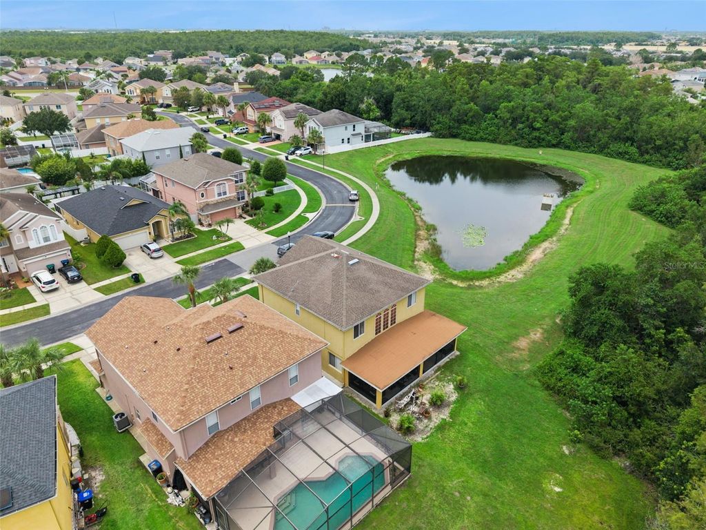 Image 49 of property listing at 1860 WHITE HERON BAY CIRCLE, Orlando, FL 32824