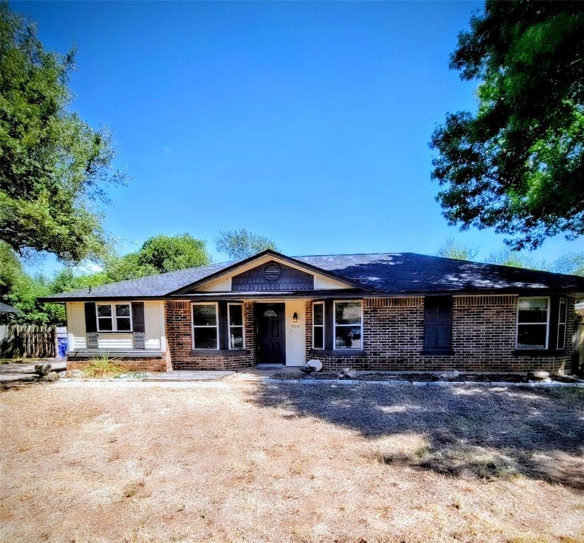 200 N Mount Rushmore DR, Cedar Park, TX 78613