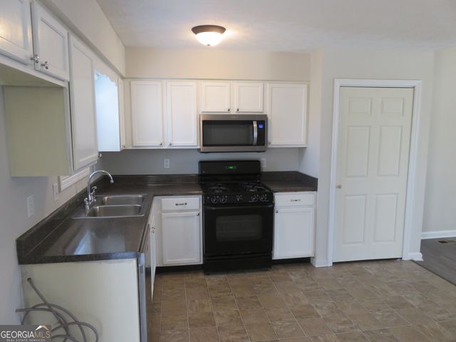 204 Twin Pines Court, Dallas, GA 30132