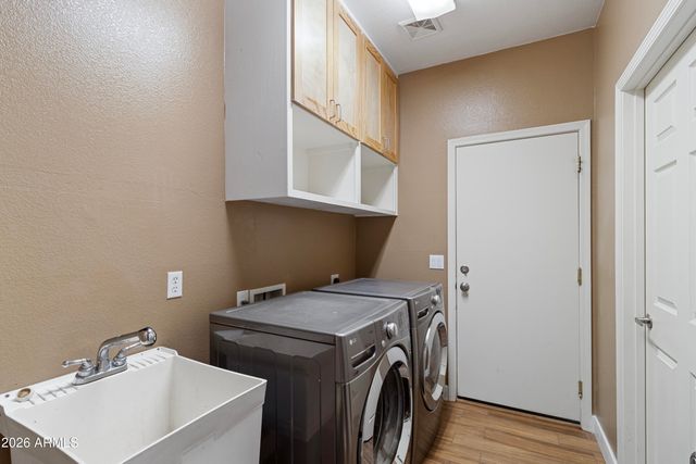 1735 E BARTLETT Place, Chandler, AZ 85249