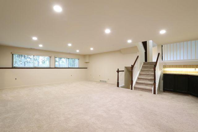 39549 Chantilly Drive, Sterling Heights, MI 48313