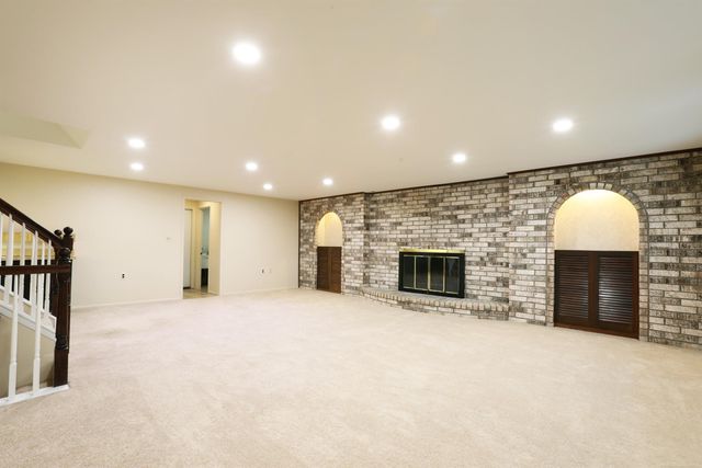 39549 Chantilly Drive, Sterling Heights, MI 48313